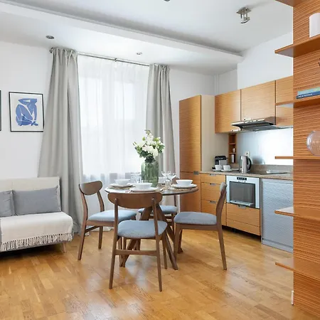 Beautiful Aleje Marcinkowskiego With Balcony By Renters Lejlighed